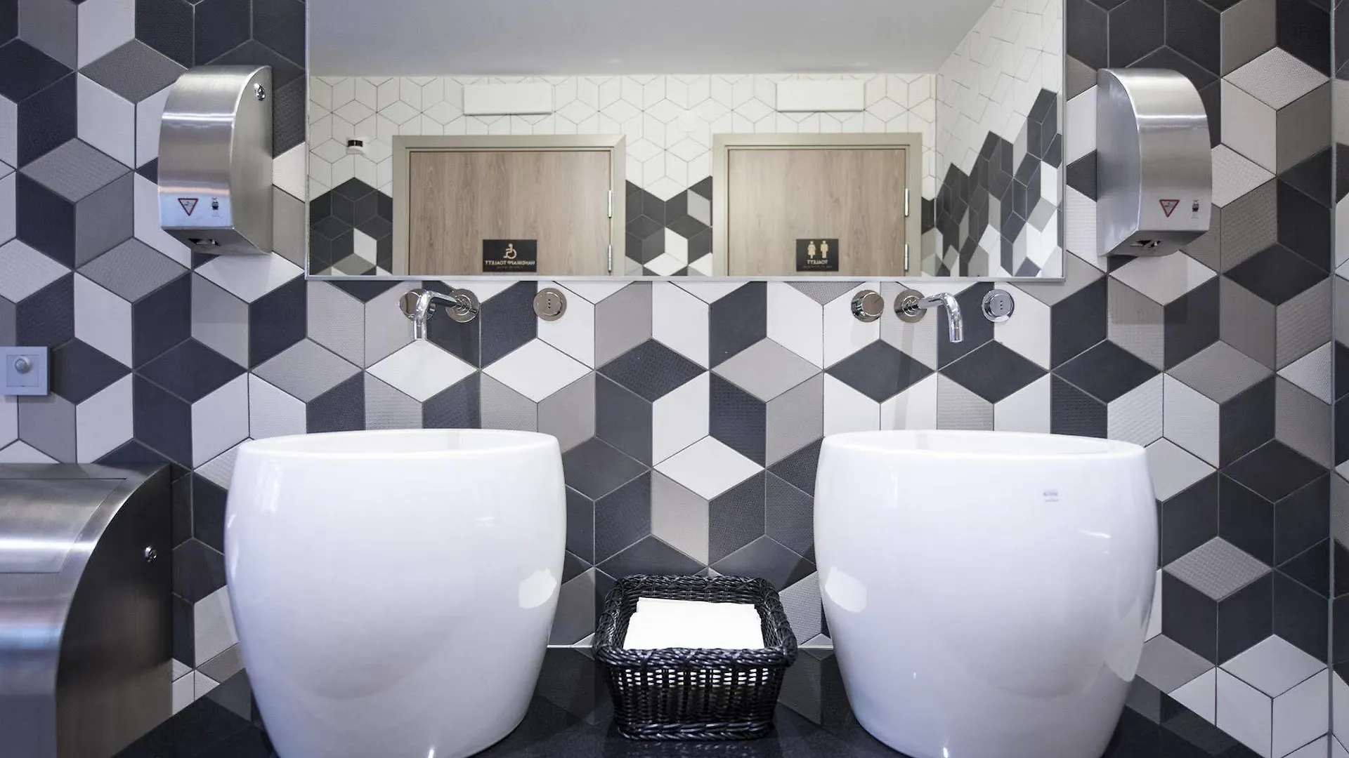 Motel L Hammarby Sjoestad Stockholm 3*,